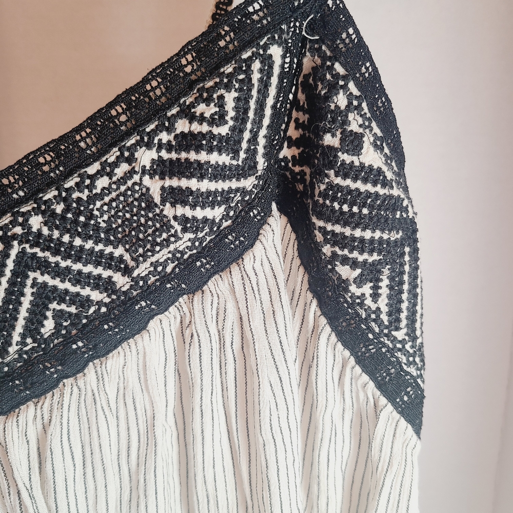 AE Black and White Striped Women's Tank Top - Picture 3 of 7